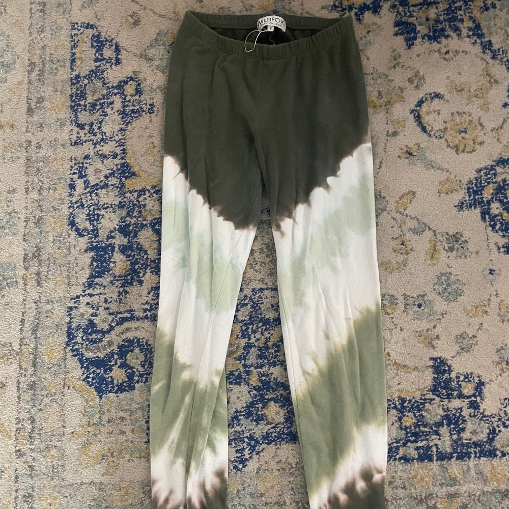 Wildfox size S never worn sweats +bonus tank